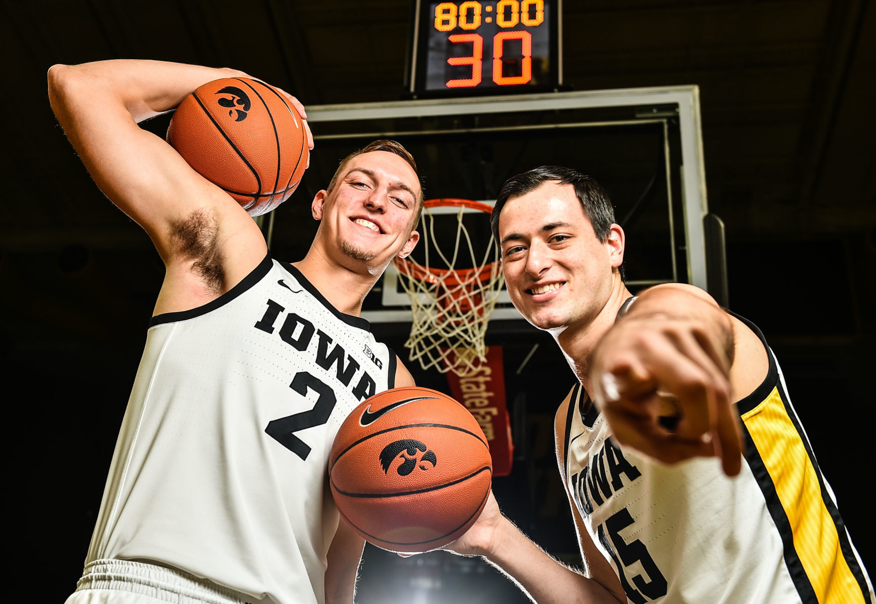100919-qct-spt-iowa-hoops-media-039a.JPG
